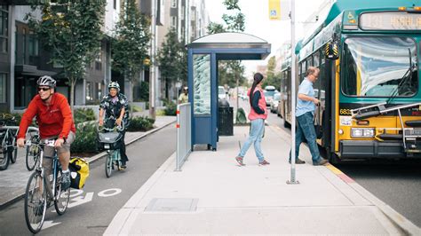 附近汽車站在哪裏：城市出行與公共交通站的探索